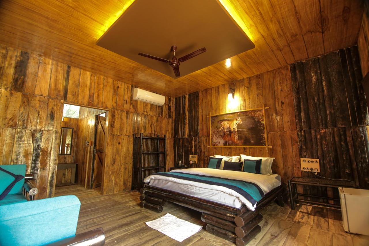 Mogli Resort Kanha Exterior photo