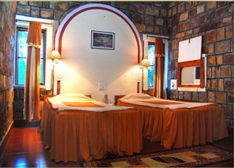 Mogli Resort Kanha Exterior photo